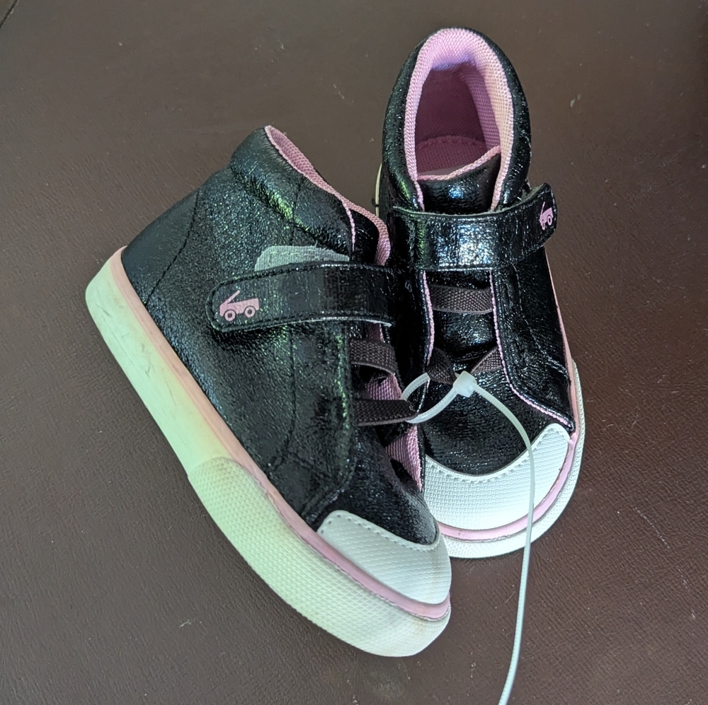 See Kai Run Shiny Black and Soft Pink Sneakers